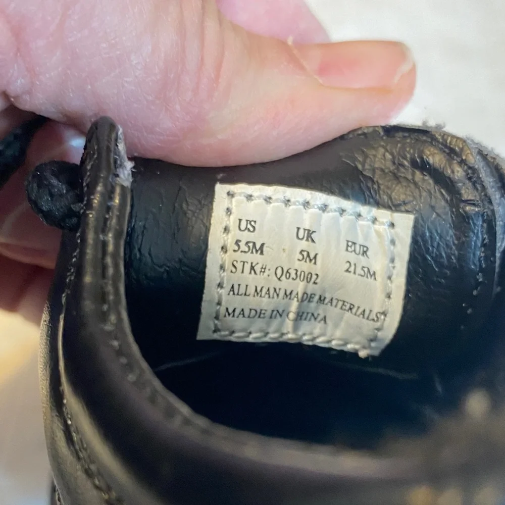Hush Puppies Classic Black Kids Dress Shoes size infant 5.5
